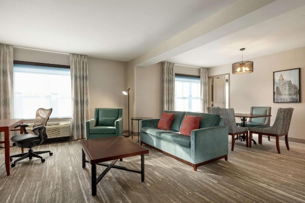 Hilton Garden Inn Troy image 3